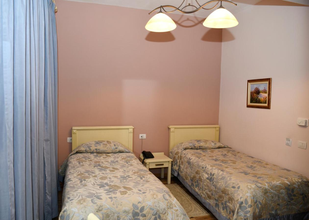 Hotel Restaurant Dreri Tiran Dış mekan fotoğraf