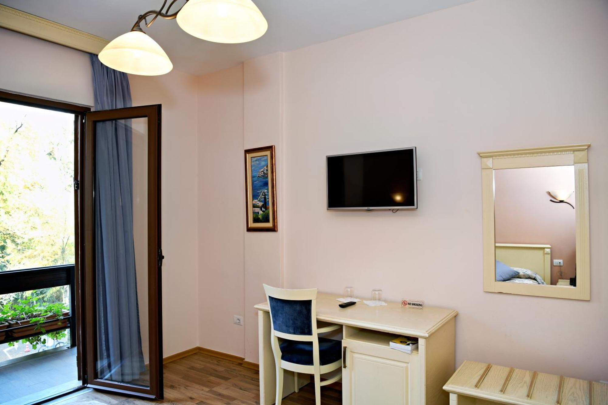 Hotel Restaurant Dreri Tiran Dış mekan fotoğraf